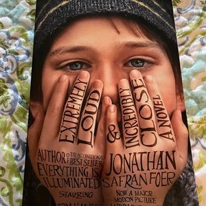 ANovel- Extremely Loud & Incredibly Close / softback